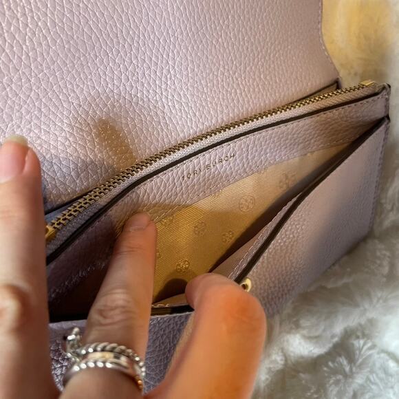 TORY BURCH “Britten” Smartphone Wallet Purple Lavender Leather‎ Cards Flap Snap - Picture 5 of 7